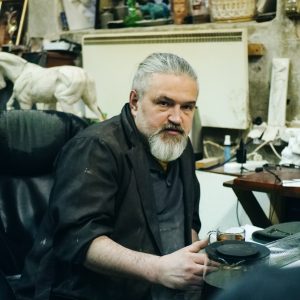 Интервью с преподом: в мастерской у Родиона Ширгалина