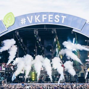 Волонтёры на VK Fest