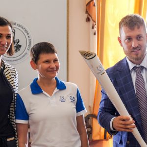СПбГУПТД вручили атрибут эстафеты огня Зимней универсиады 2019