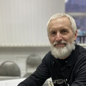 Интервью с преподом: Сергей Литвин о постмодернизме, литературе и творчестве Покраса Лампаса