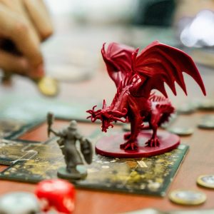 5 настольных игр, которые спасут от скуки дома