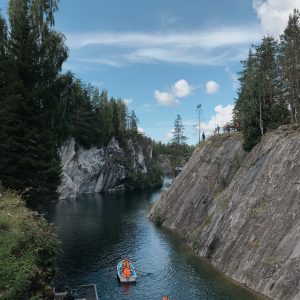 Бюджетно съездить в Рускеалу одним днём