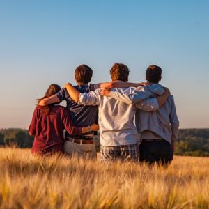 Как поддерживать друзей