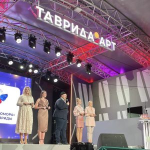 Команда КВН «Поэтессы» выиграла кубок КВН Тавриды