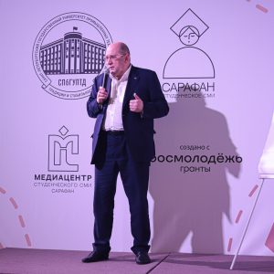 Дежавю: интенсив по разработке медиапроектов от Сарафана